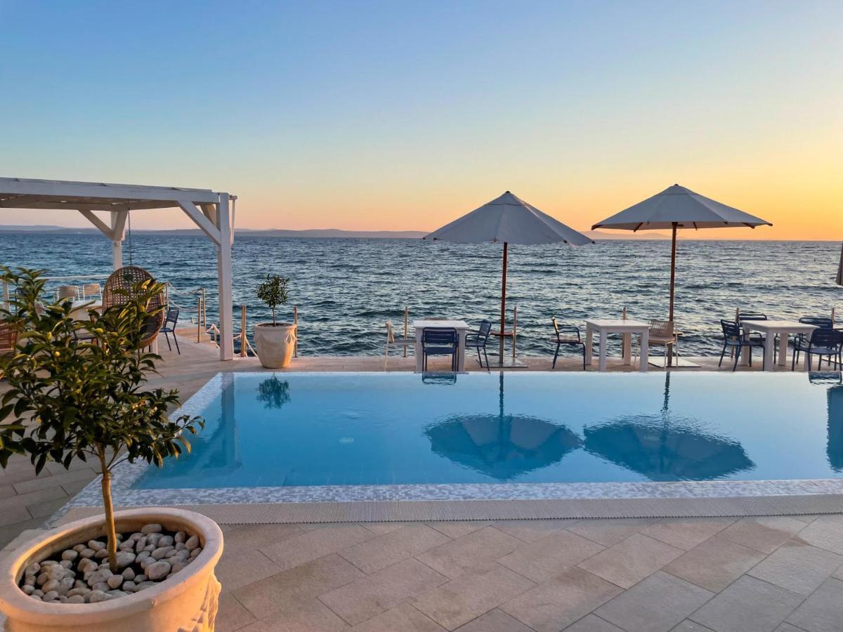 Luxury Two-Floor Apartment In Petrcane With Garden And Pool Экстерьер фото