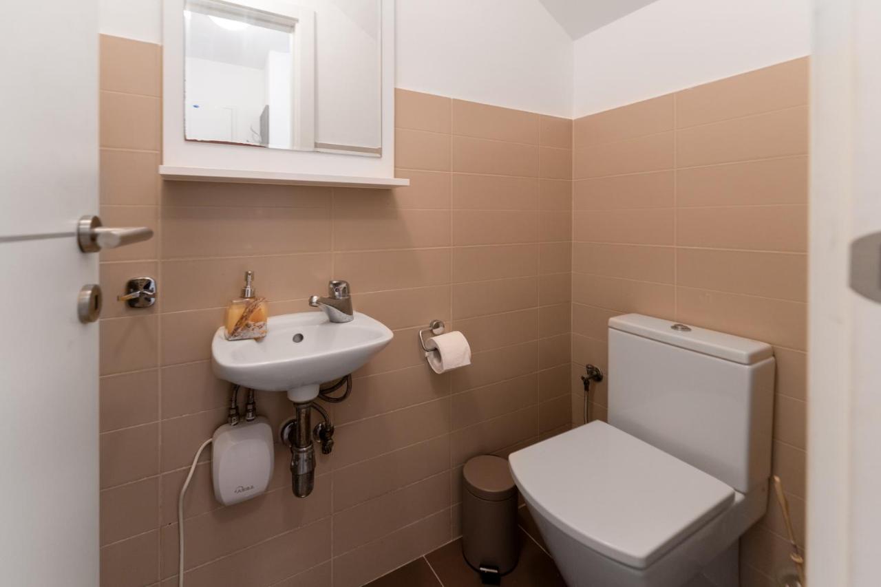 Luxury Two-Floor Apartment In Petrcane With Garden And Pool Экстерьер фото